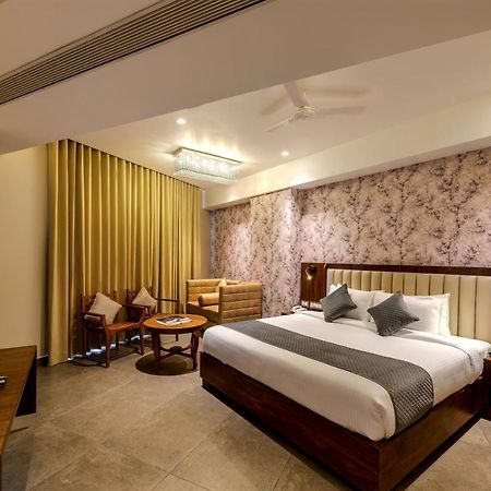 Sundex Hotel Thanjavur Exterior foto