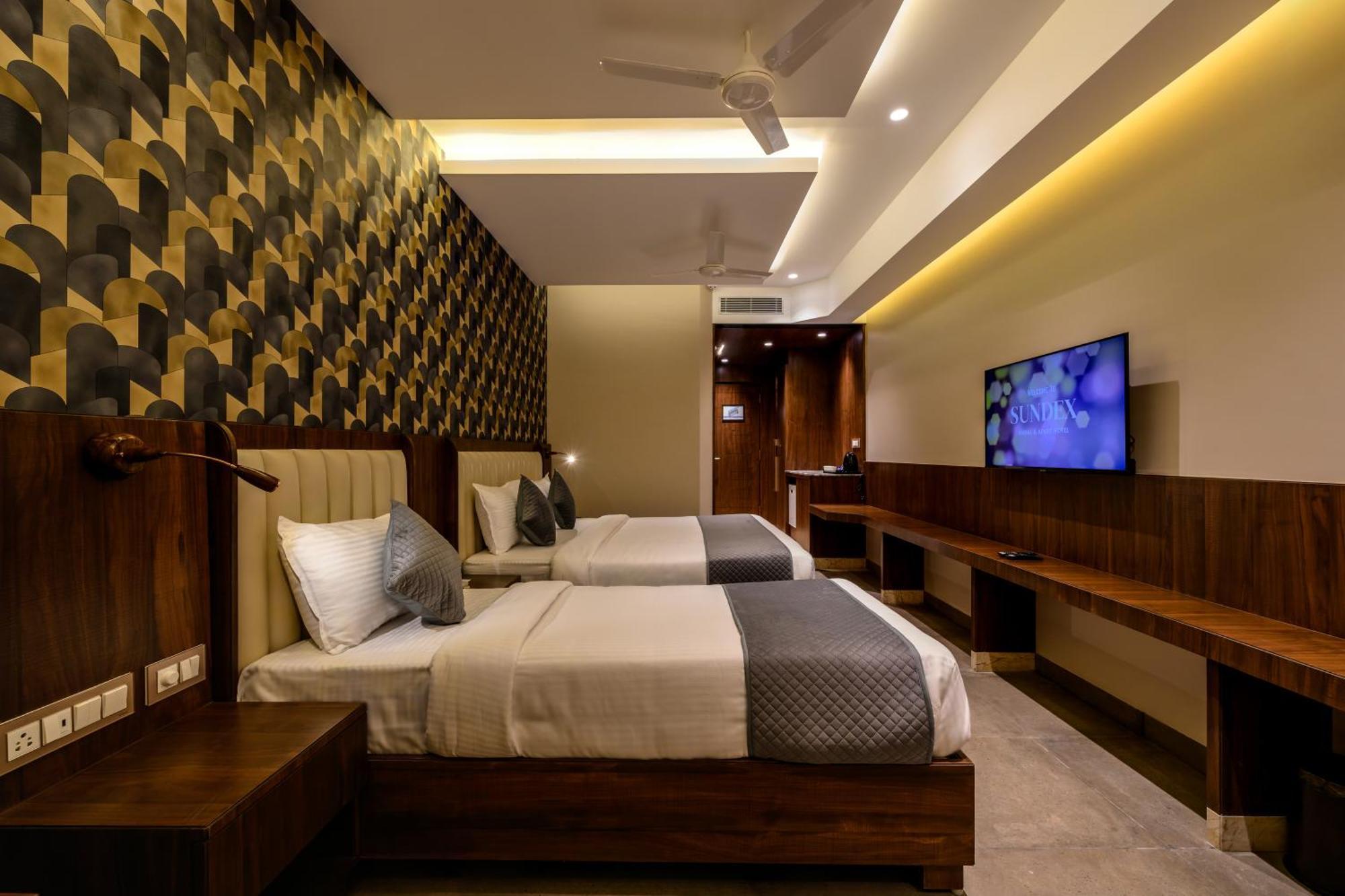Sundex Hotel Thanjavur Exterior foto